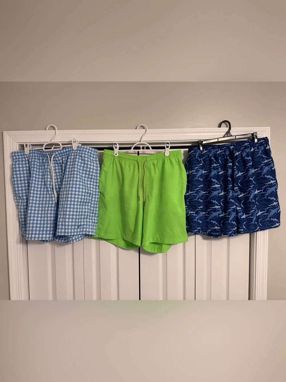 3x Mens Southern Tide swim trunks size L